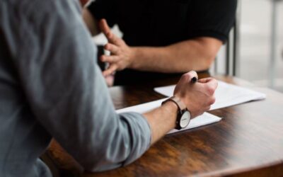 Le détective privé est-il tenu de rendre un rapport à son client ?