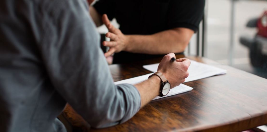 Le détective privé est-il tenu de rendre un rapport à son client ?
